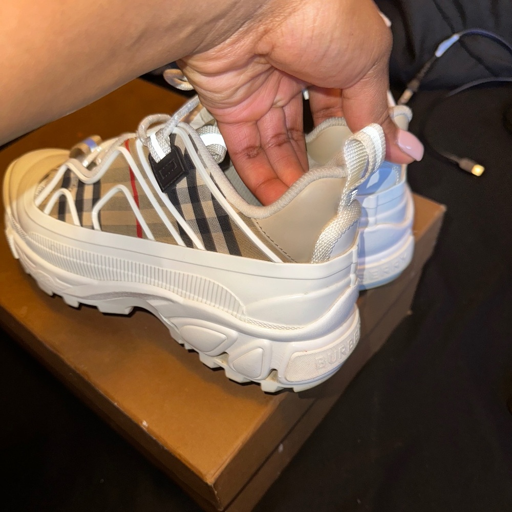 Burberry sneakers